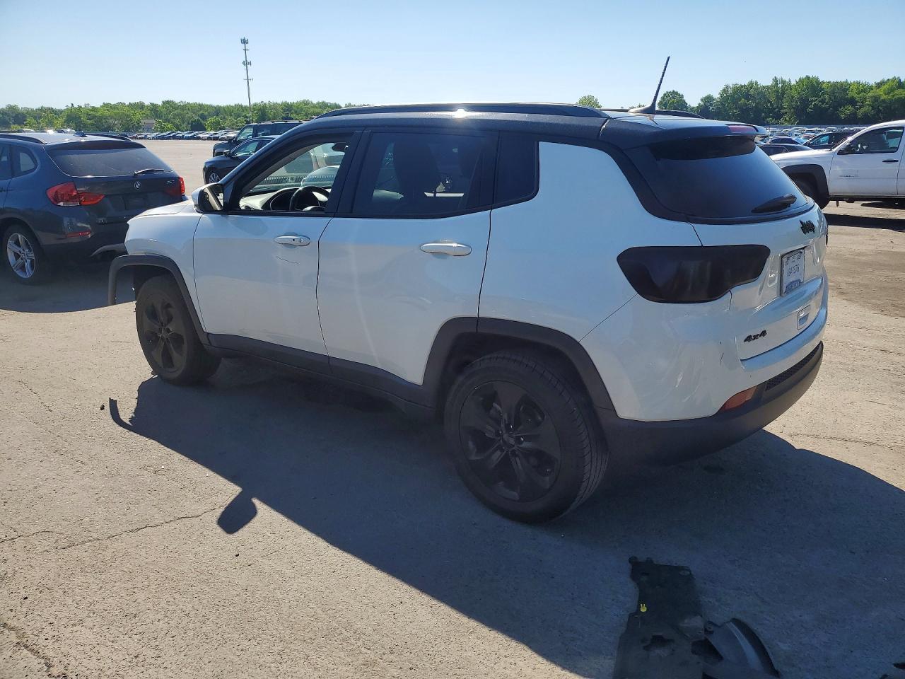 2020 Jeep Compass Latitude - Фото 2