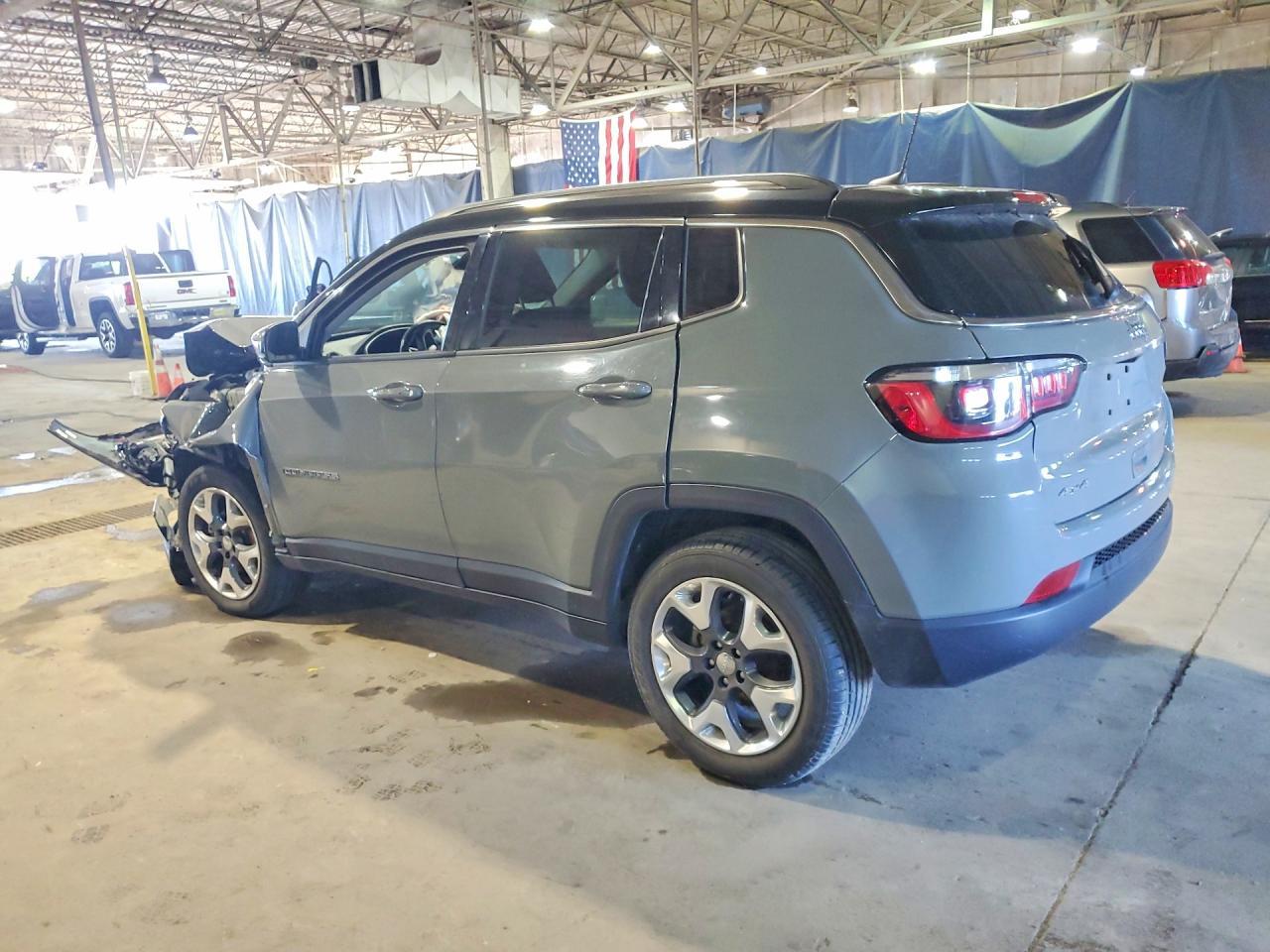 2019 Jeep Compass Limited - Фото 2