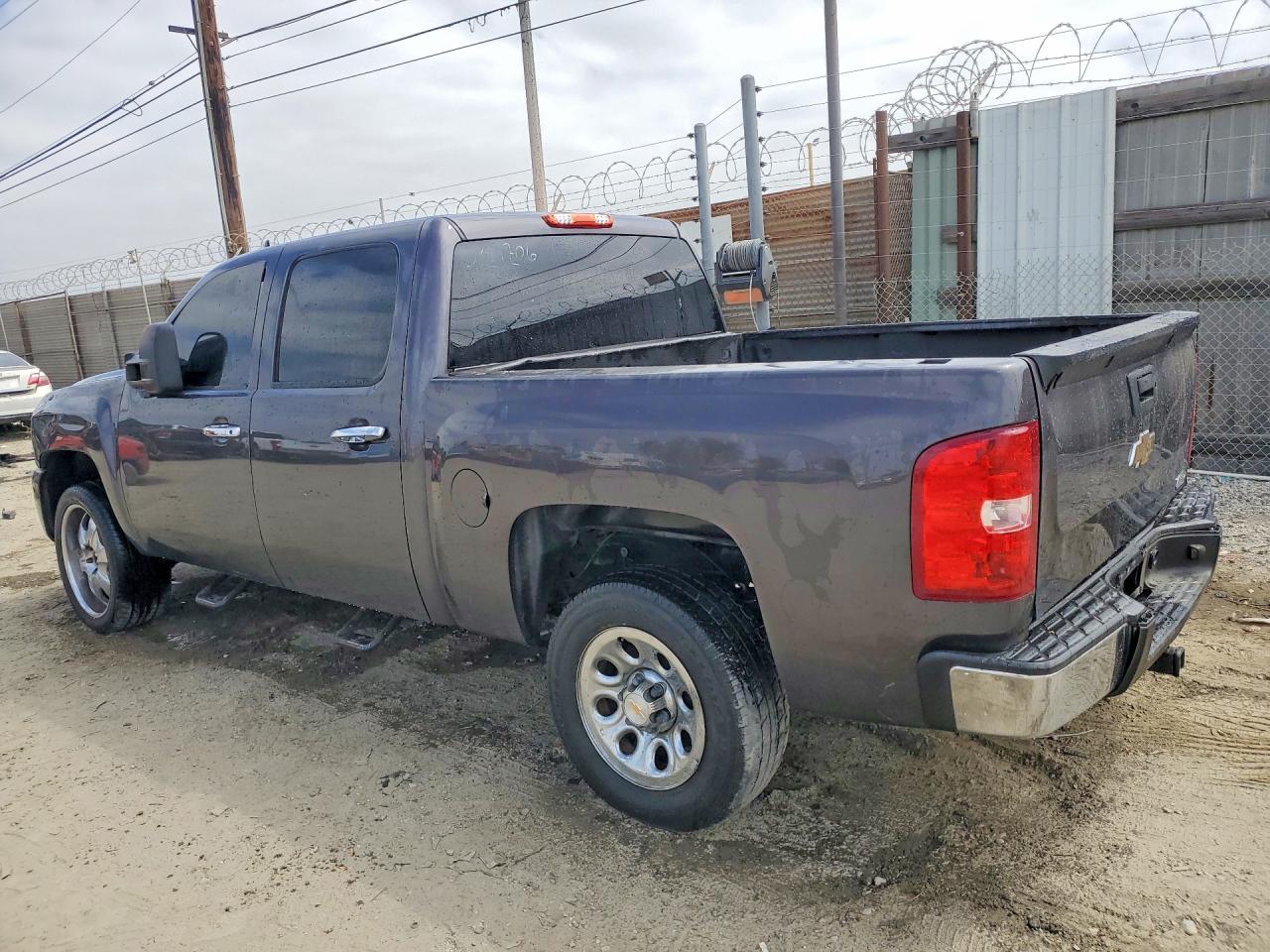 2010 Chevrolet Silverado C1500 Lt - Фото 2