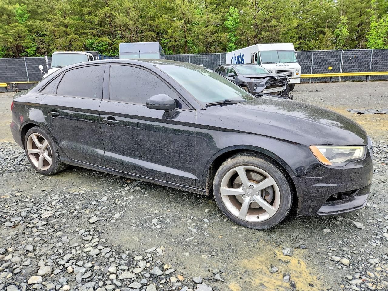 2016 Audi A3 Premium - Фото 4