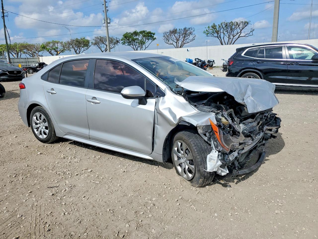 2020 Toyota Corolla Le - Фото 4