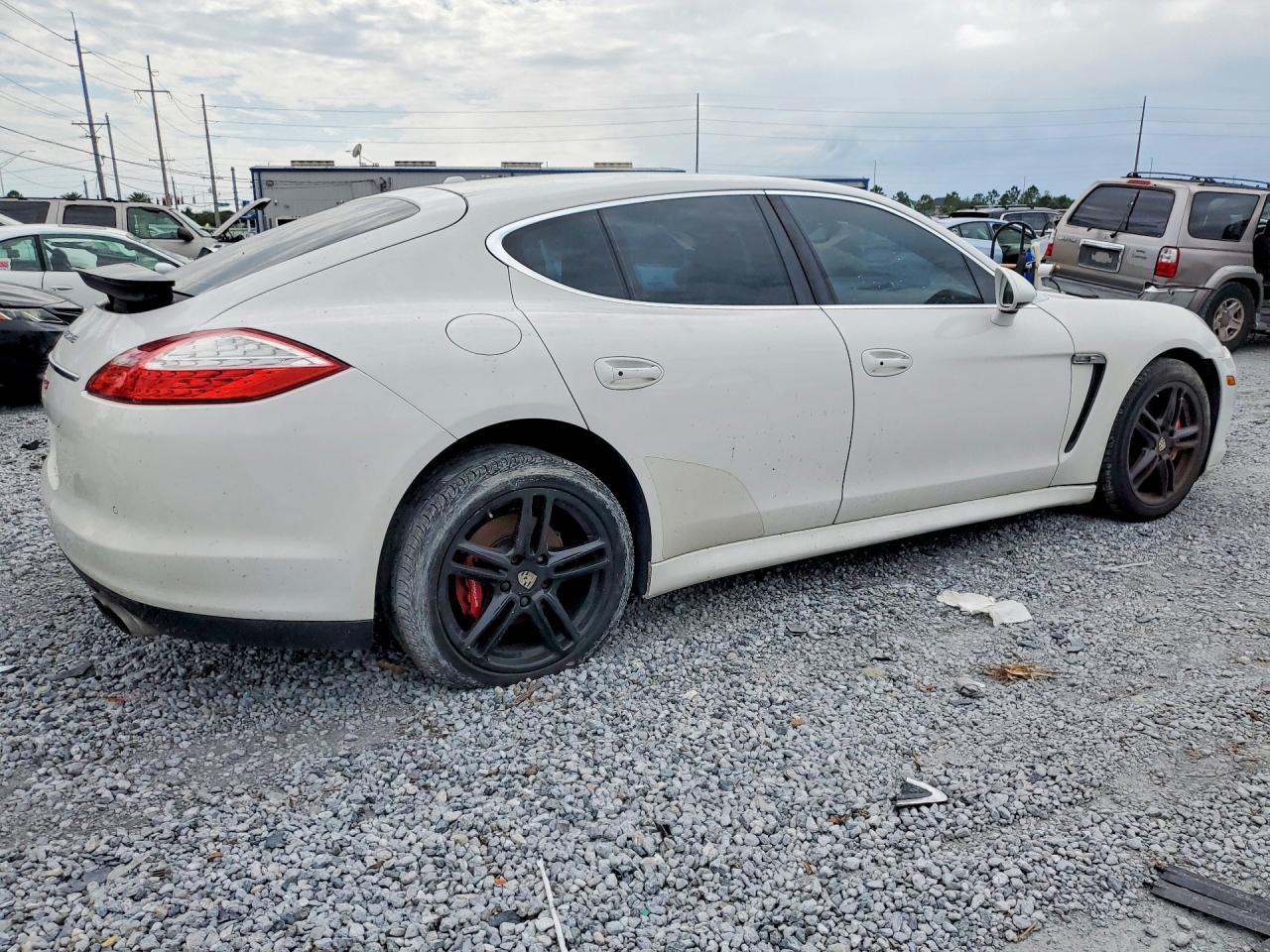 2010 Porsche Panamera S - Image 3