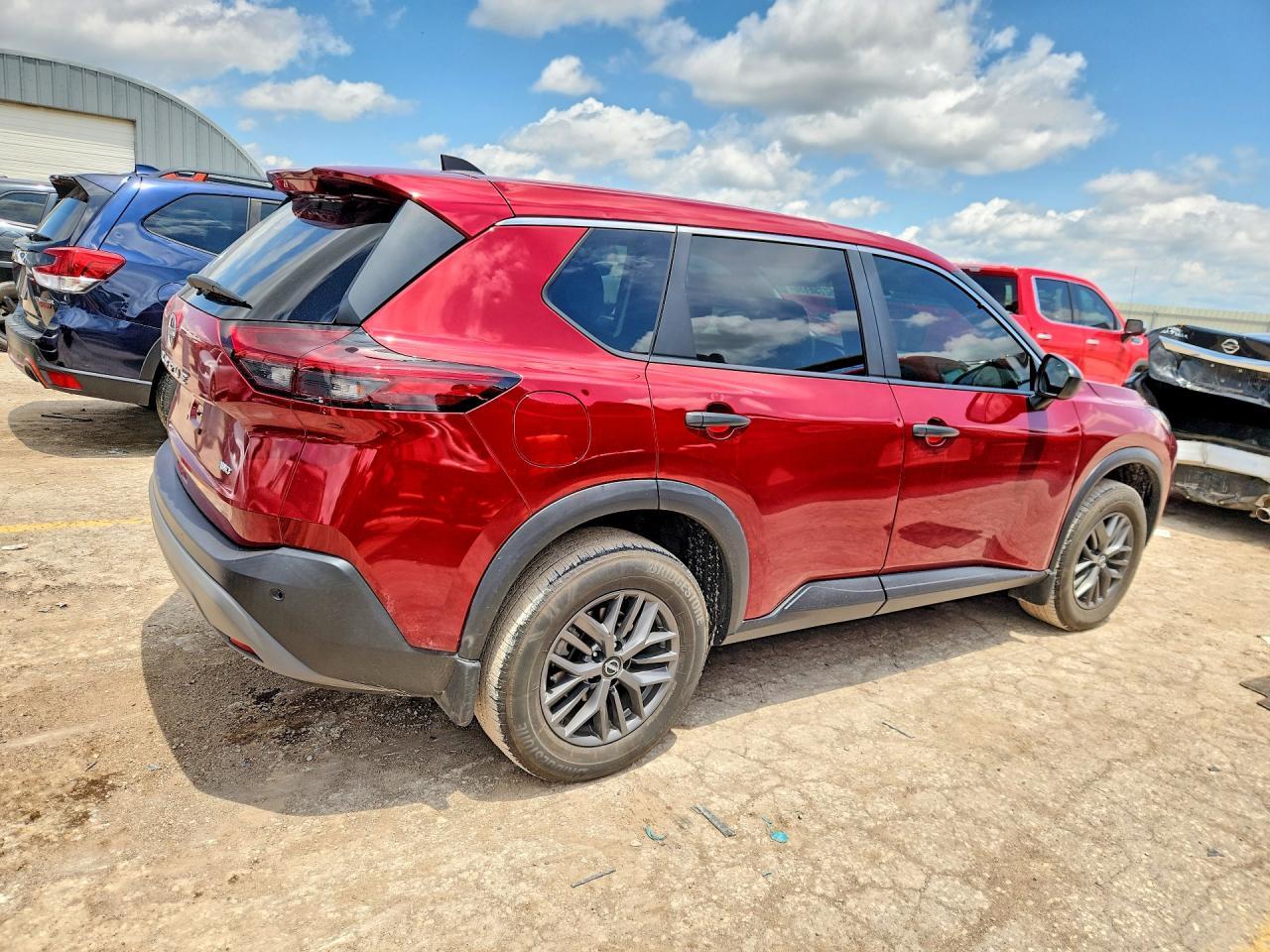 2023 Nissan Rogue S - Image 3