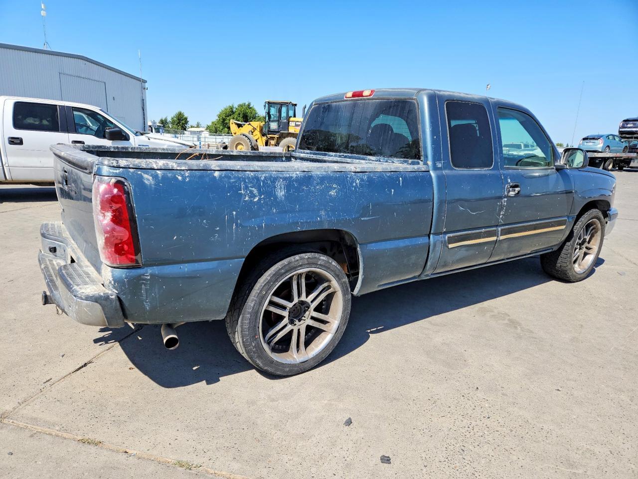 2006 Chevrolet Silverado C1500 - Фото 3