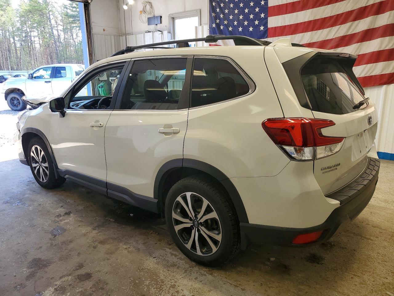 2019 Subaru Forester Limited - Фото 2