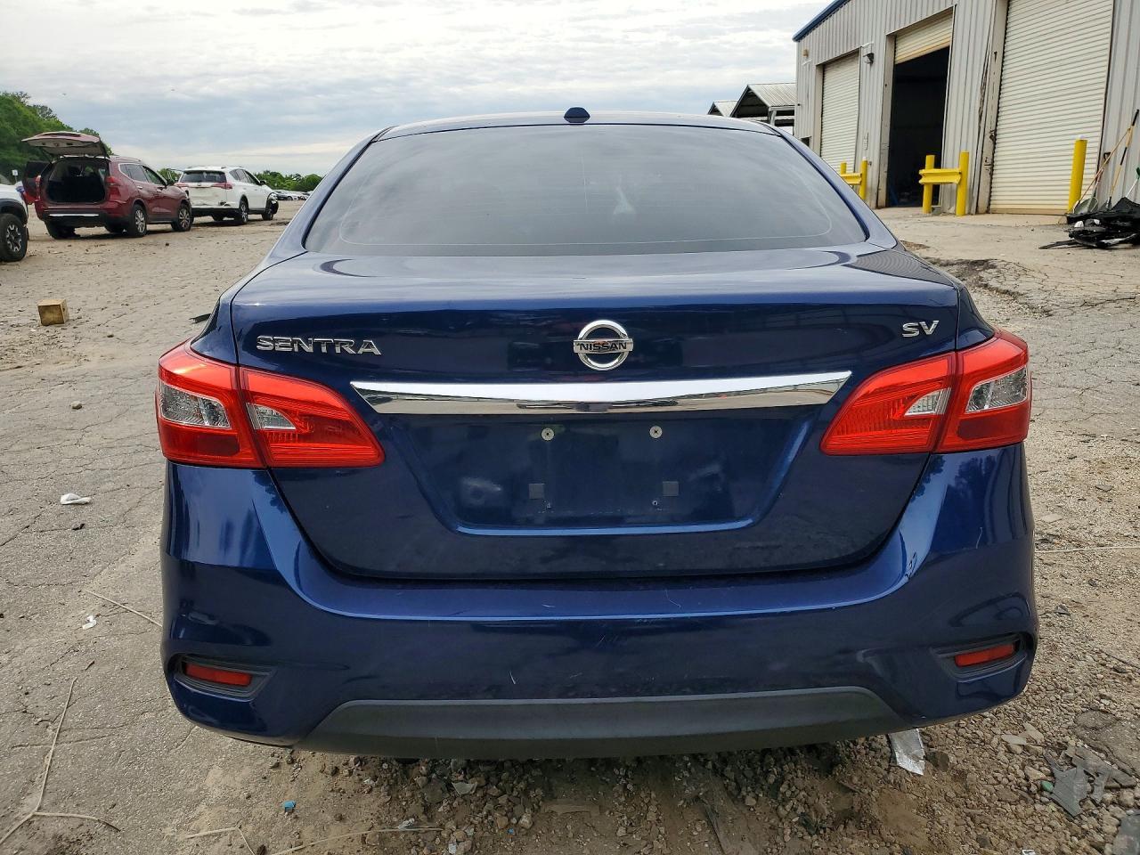 2018 Niss Sentra - Image 6