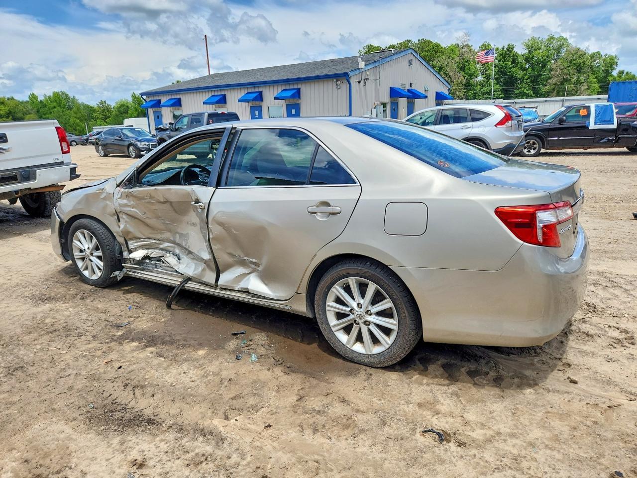 2014 Toyota Camry Xle V6 - Фото 2
