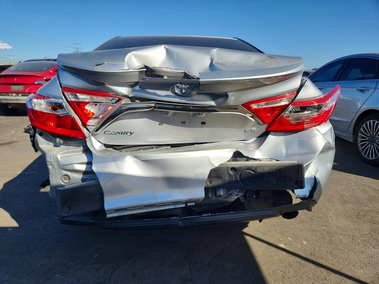 2017 Toyota Camry Se - Фото 6