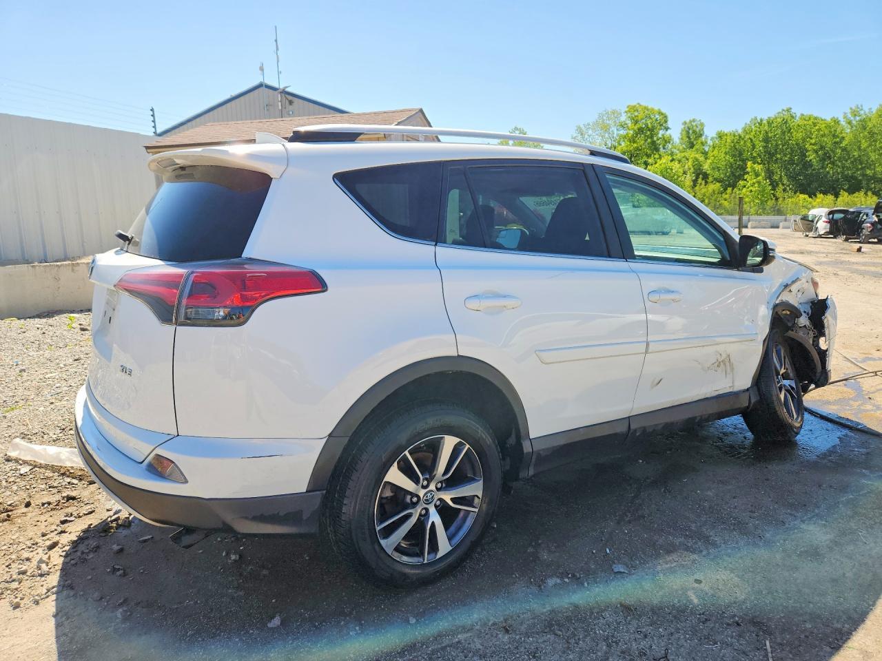2016 Toyota Rav4 Xle - Фото 3