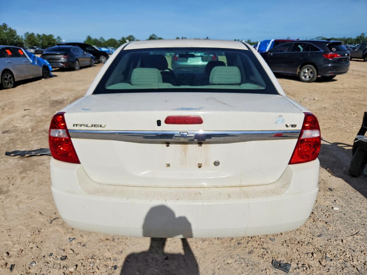 2005 Chevrolet Malibu - Image 6
