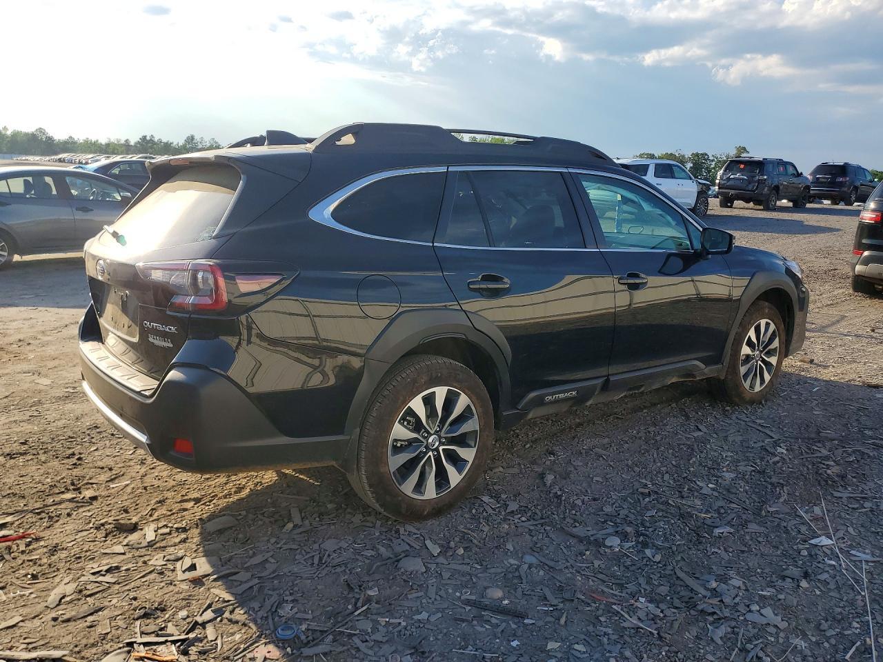 2025 Subaru Outback Limited - Фото 3
