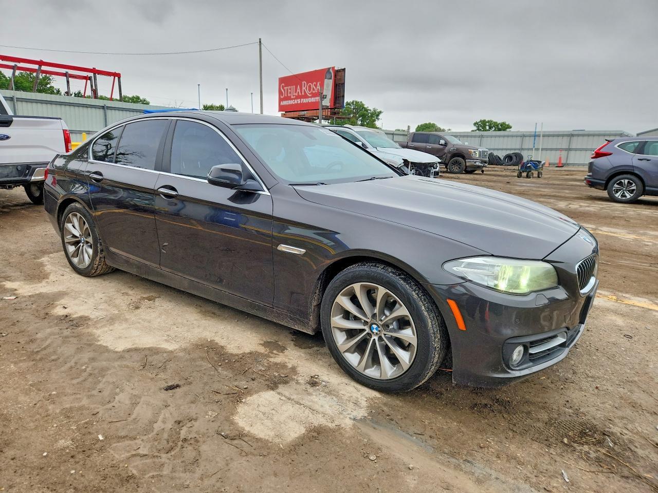 2016 BMW 528 I - Image 4