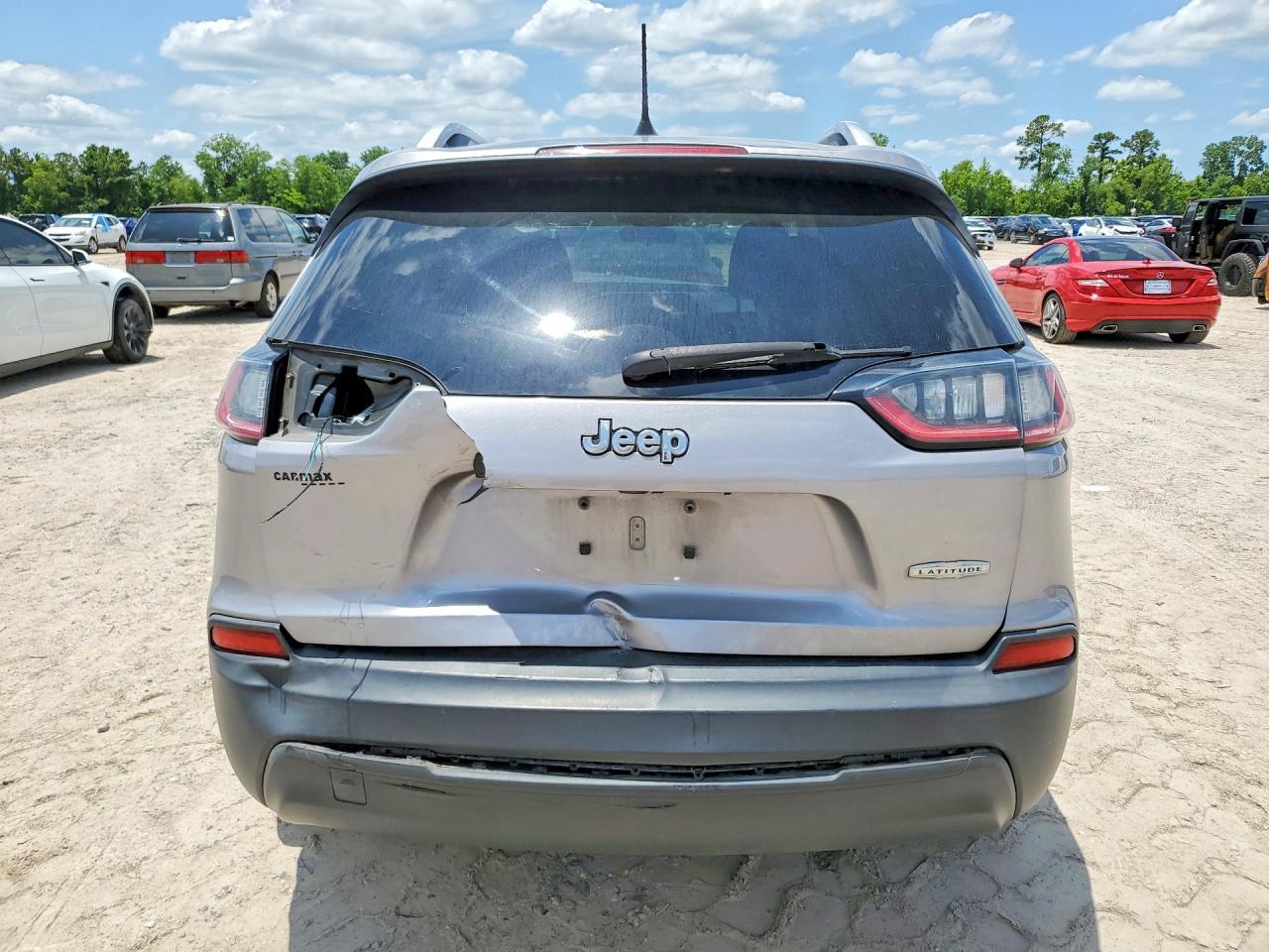 2019 Jeep Cherokee Latitude - Image 6