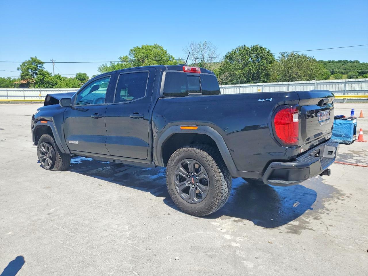 2024 GMC Canyon Elevation - Image 2