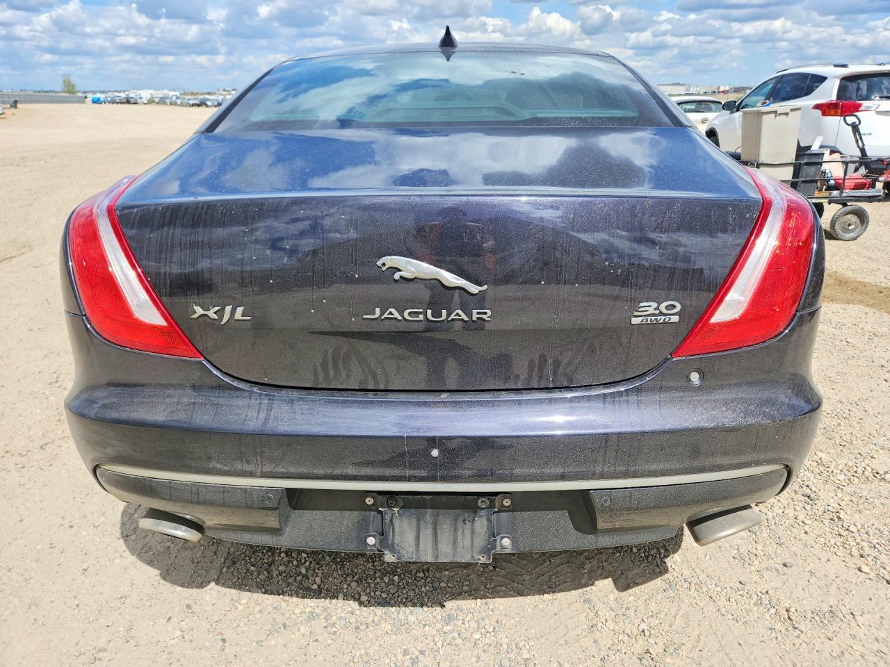 2016 Jaguar Xjl Portfolio - Image 6