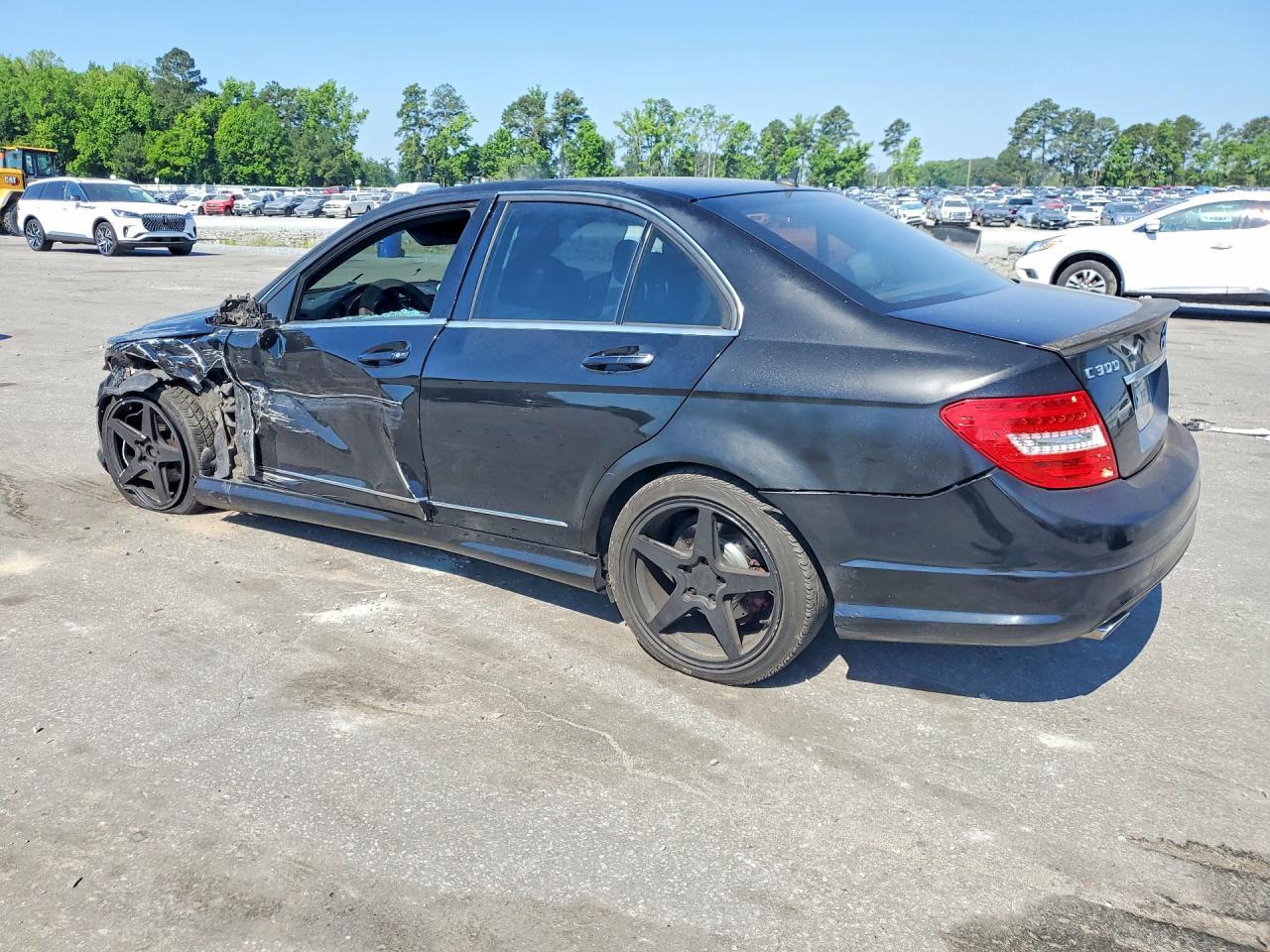 2010 Mercedes-Benz C 300 - Фото 2