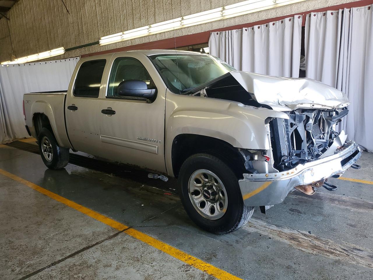 2009 GMC Sierra K1500 - Image 4