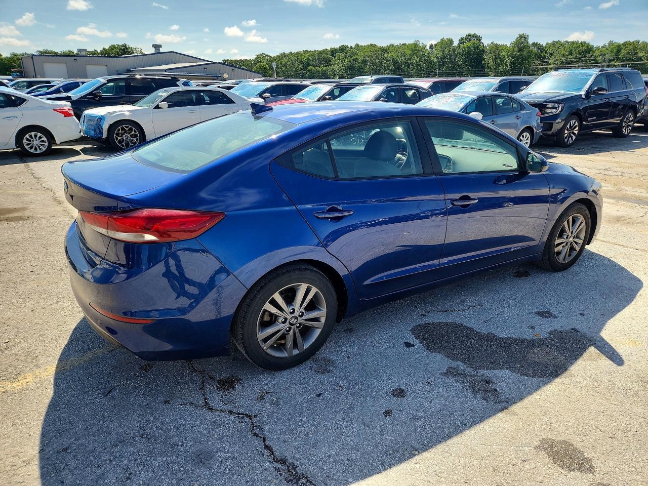 2018 Hyundai Elantra Sel - Image 3