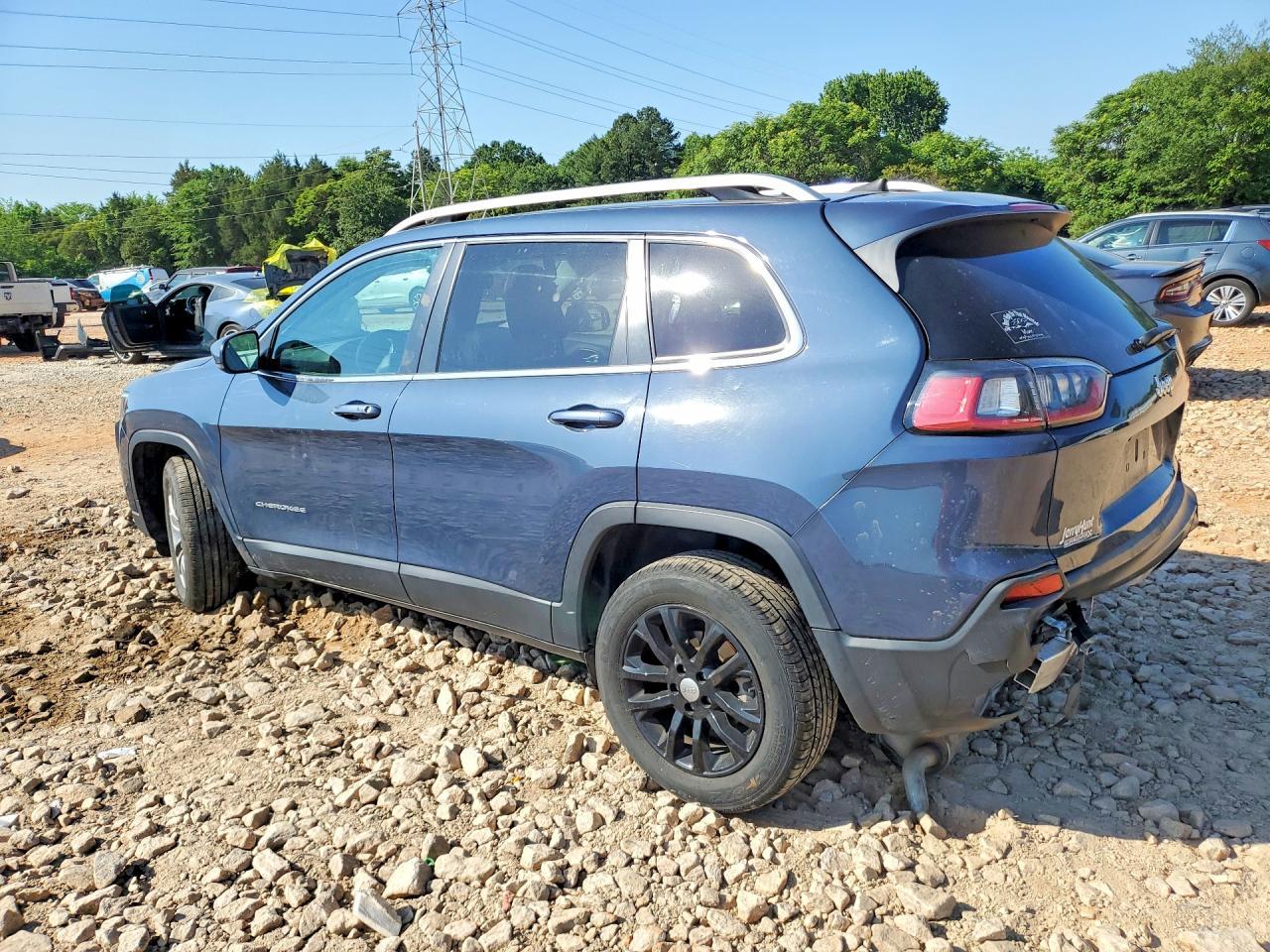 2021 Jeep Cherokee Latitude Plus - Фото 2