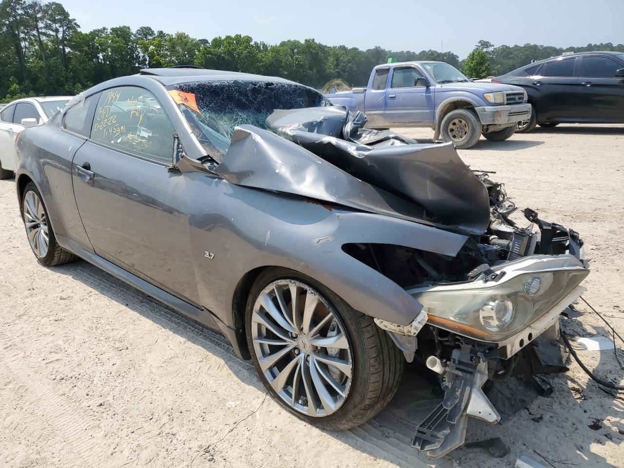 2014 Infiniti Q60 Journey - Image 4