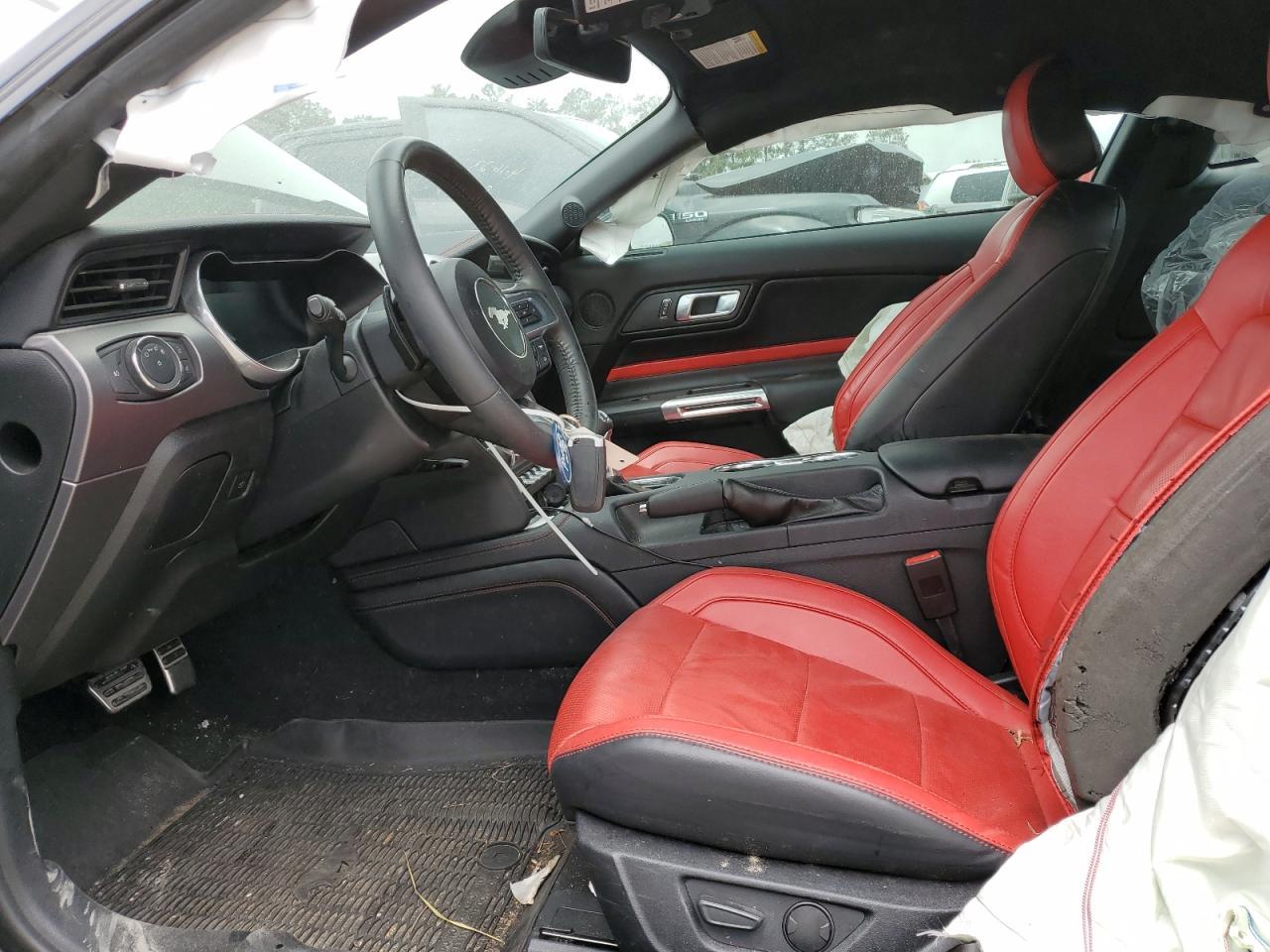2021 Ford Mustang - Фото 7