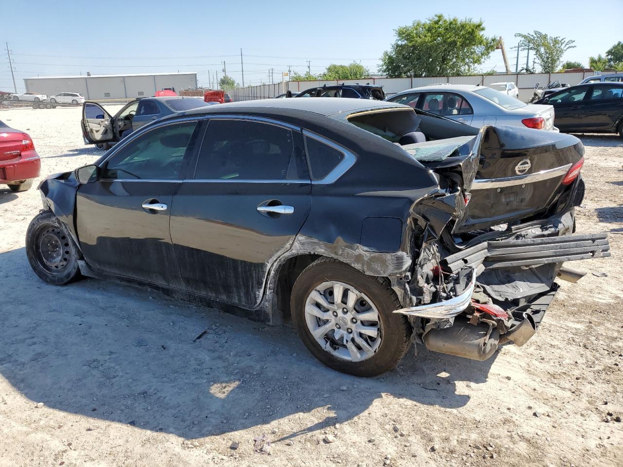 2016 Nissan Altima 2.5 - Фото 2