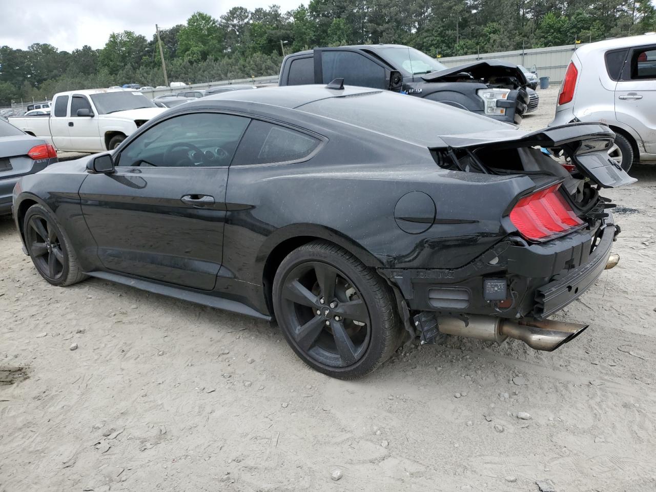 2021 Ford Mustang - Фото 2