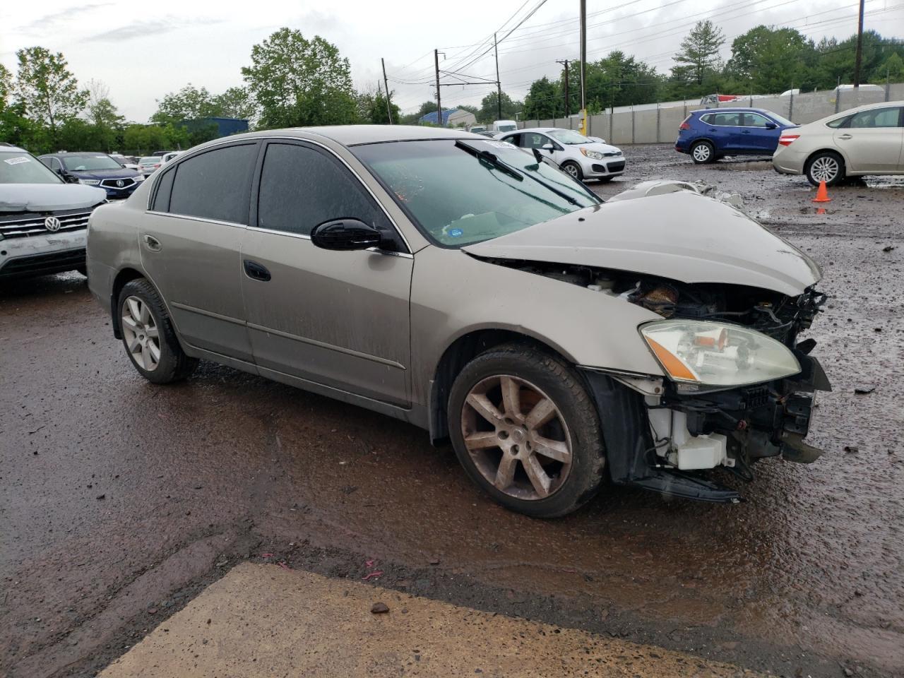 2004 Nissan Altima Base - Фото 4