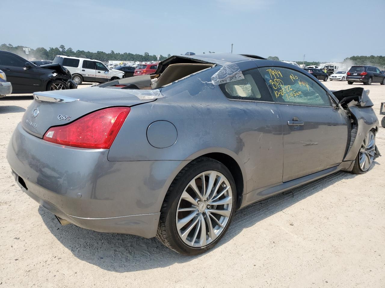 2014 Infiniti Q60 Journey - Image 3