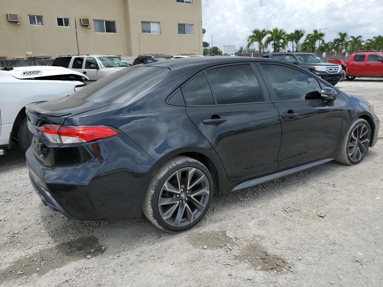2021 Toyota Corolla Se - Фото 3