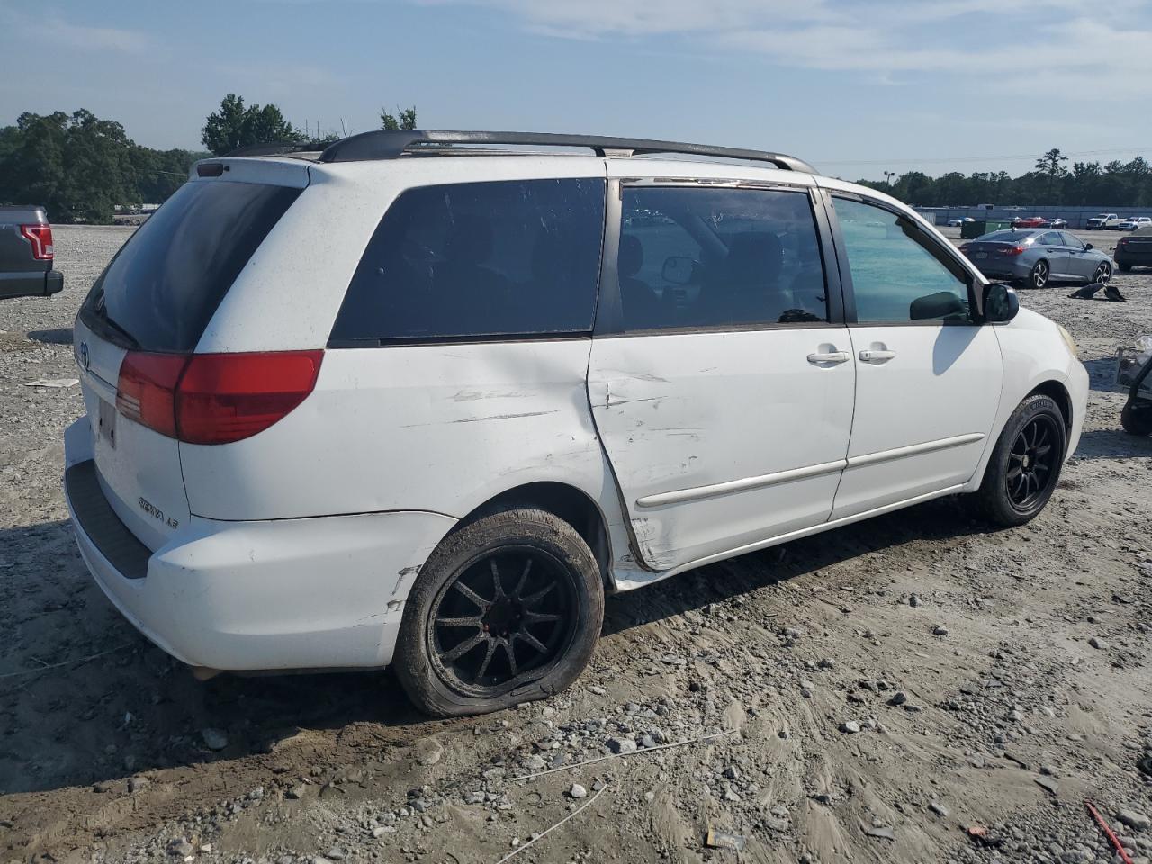 2004 Toyota Sienna Ce - Фото 3