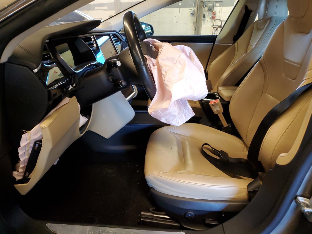 2016 Tesla Model S - Фото 7