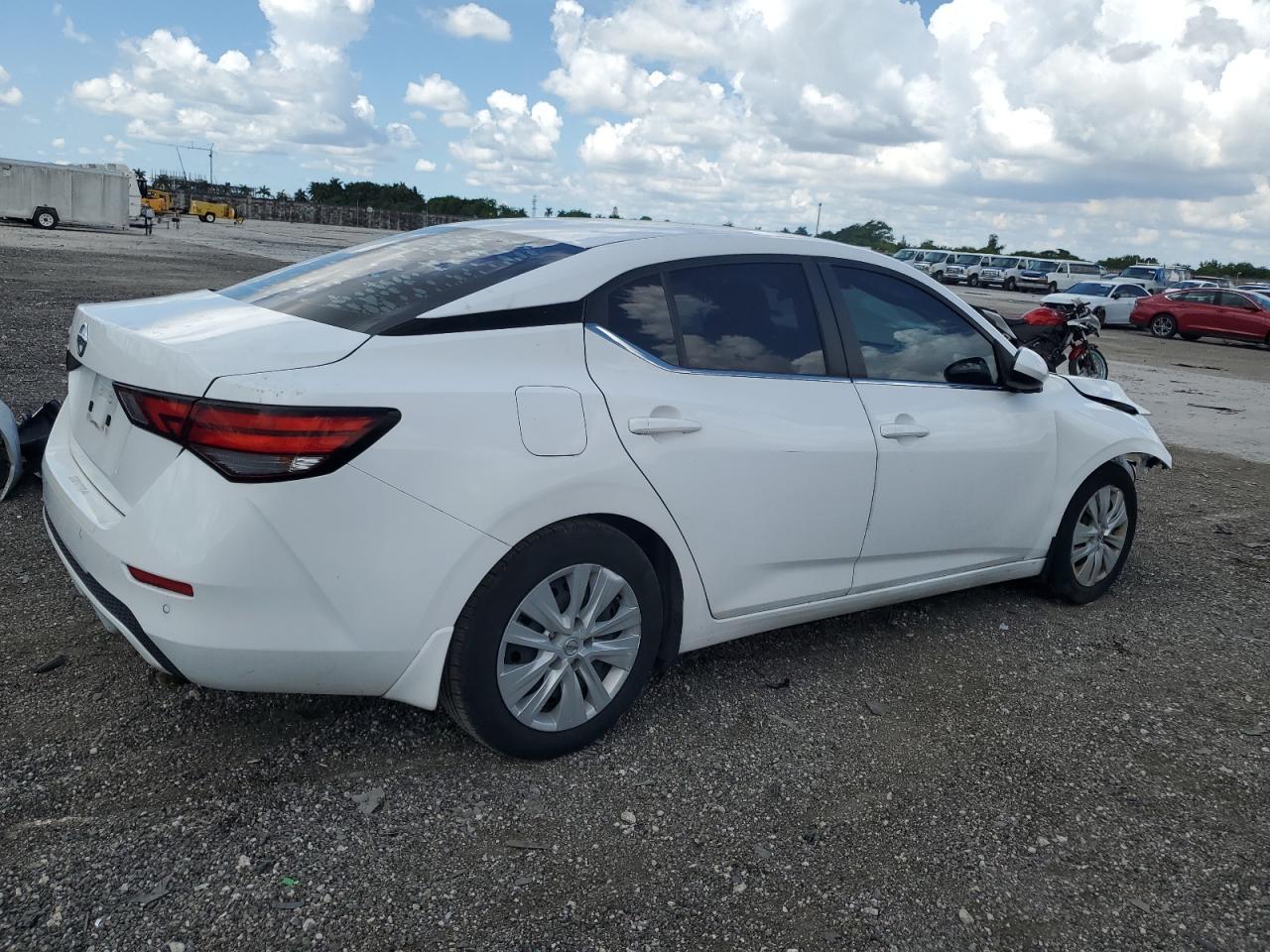 2020 Nissan Sentra S - Фото 3