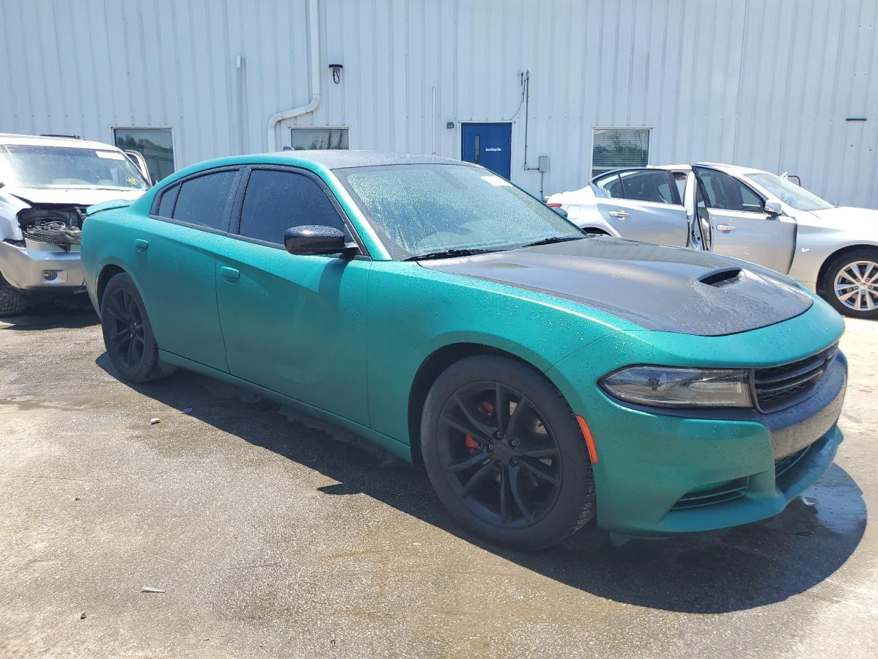 2016 Dodge Charger R/T - Image 4