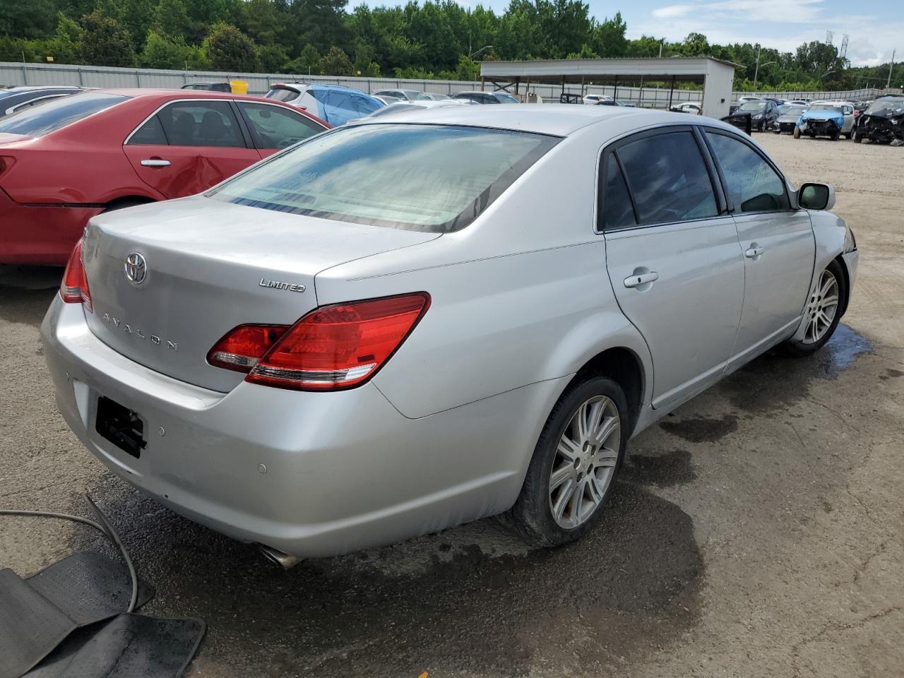 2006 Toyota Avalon Xl - Image 3