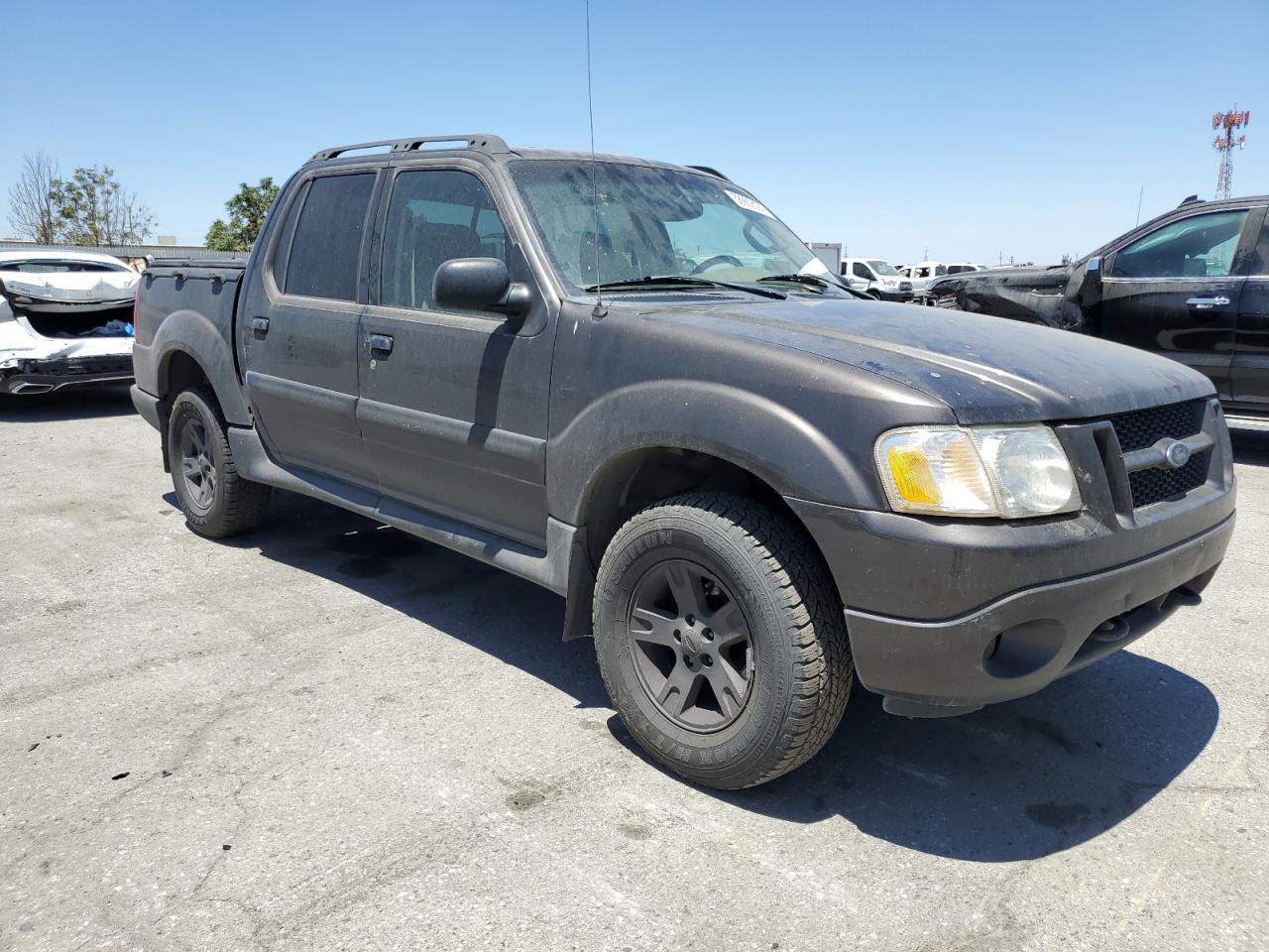 2005 Ford Explorer Sport Trac - Фото 4