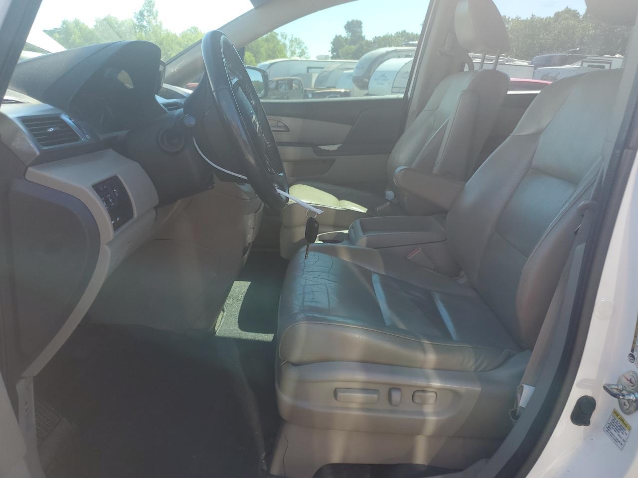 2011 Honda Odyssey Touring - Фото 7