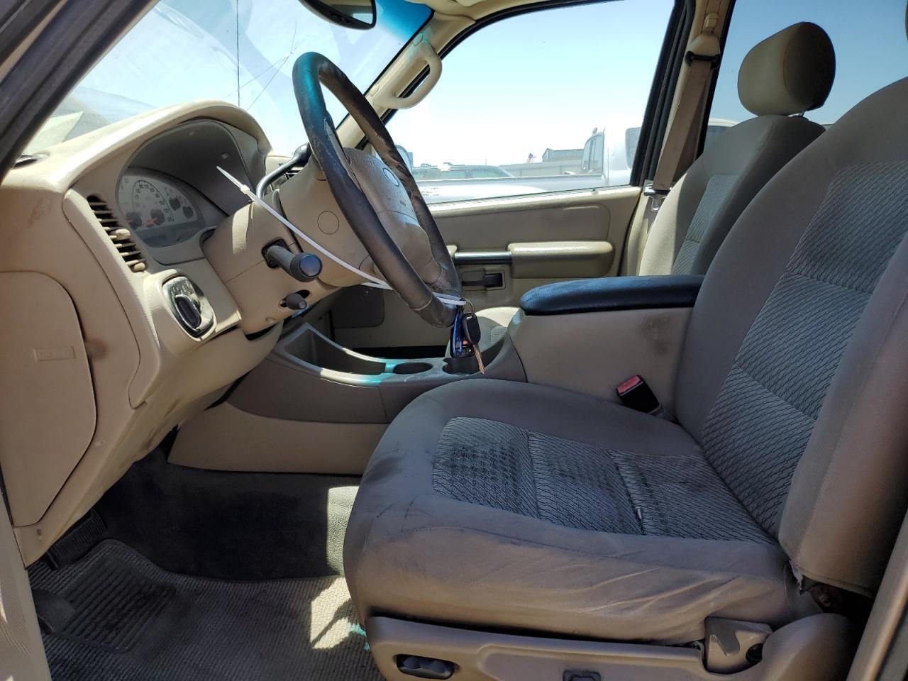 2005 Ford Explorer Sport Trac - Фото 7