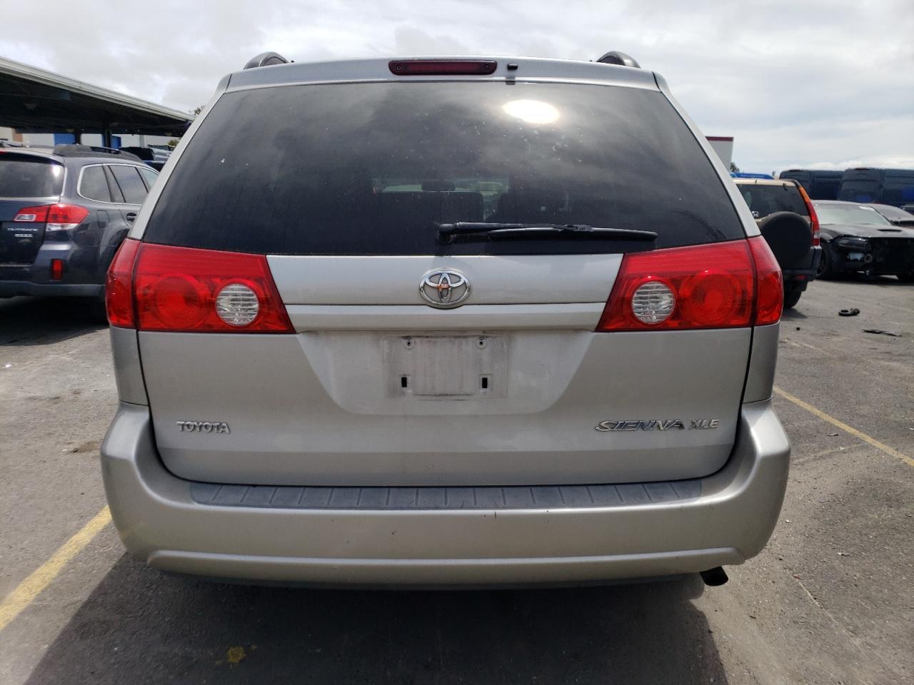 2007 Toyota Sienna Xle - Фото 6