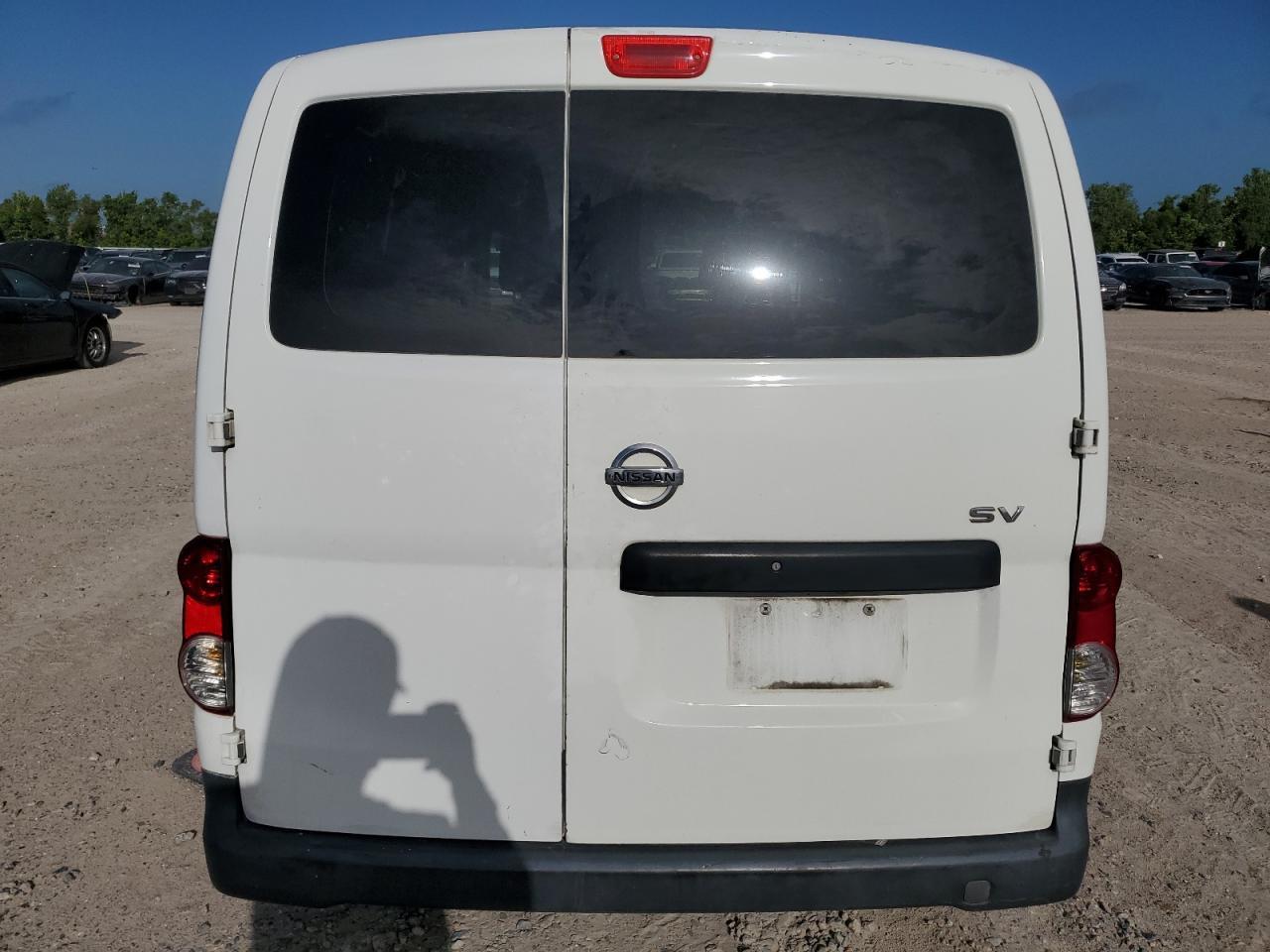 2015 Niss Nv200 - Фото 6