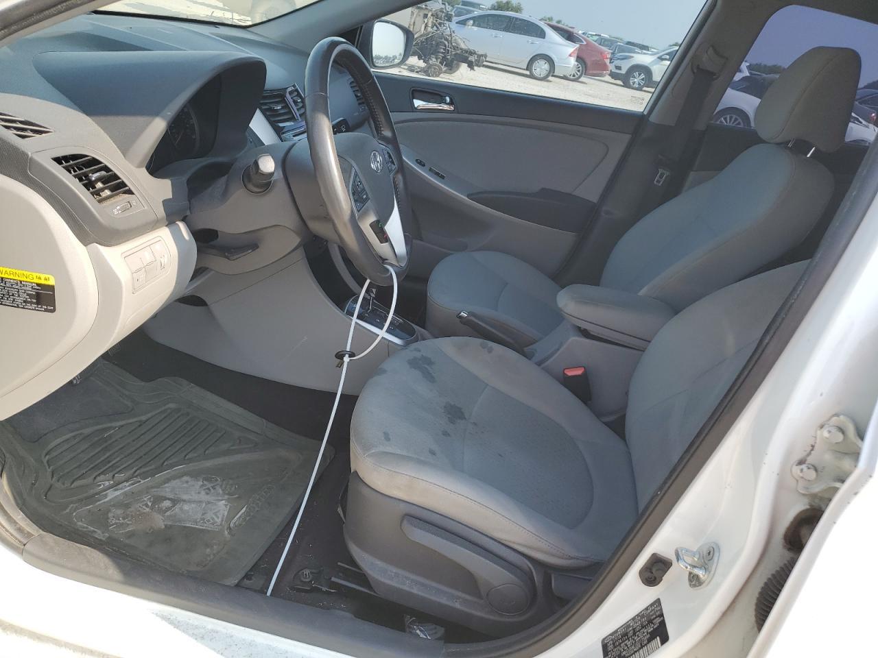 2014 Hyundai Accent Gls - Image 7