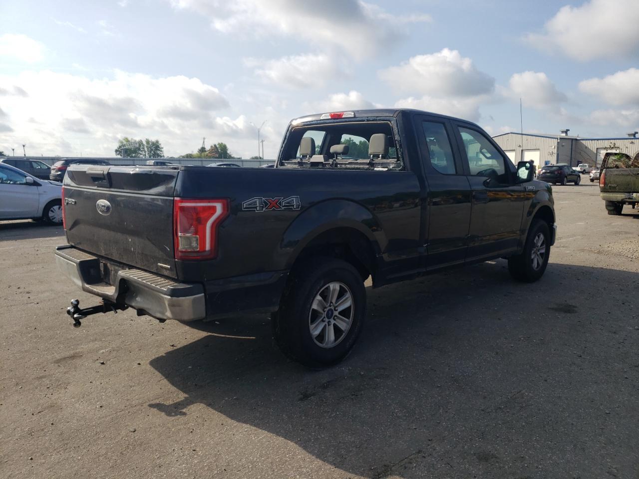 2016 Ford F150 Super Cab - Image 3