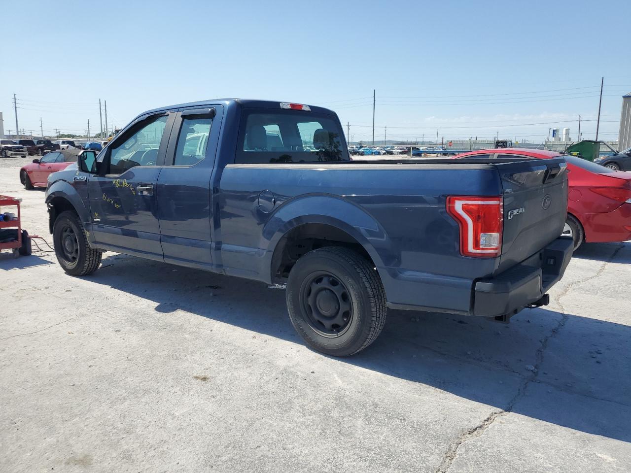 2015 Ford F150 Super Cab - Фото 2