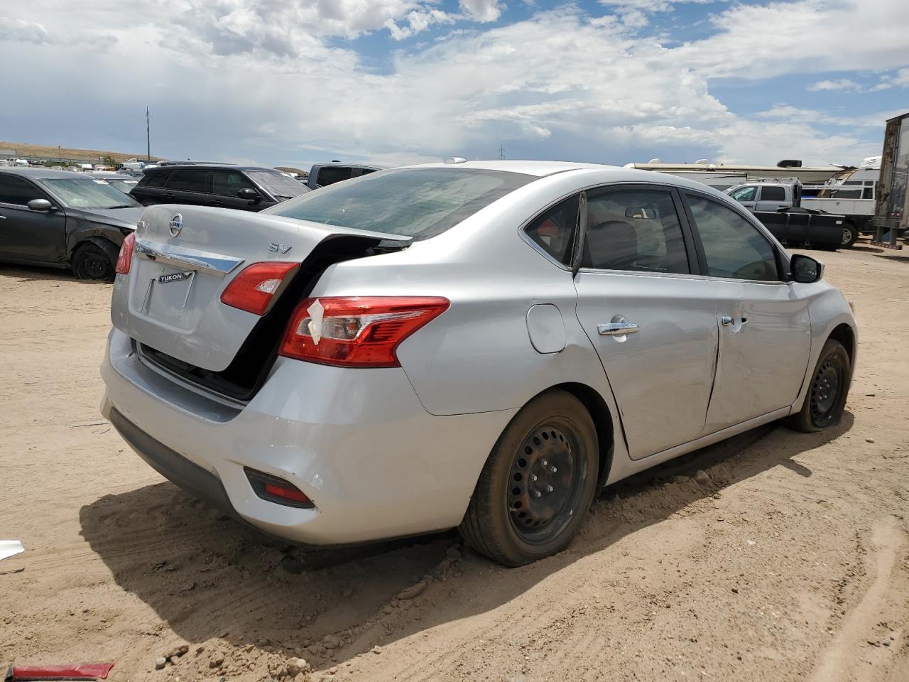2016 Nissan Sentra S - Image 4