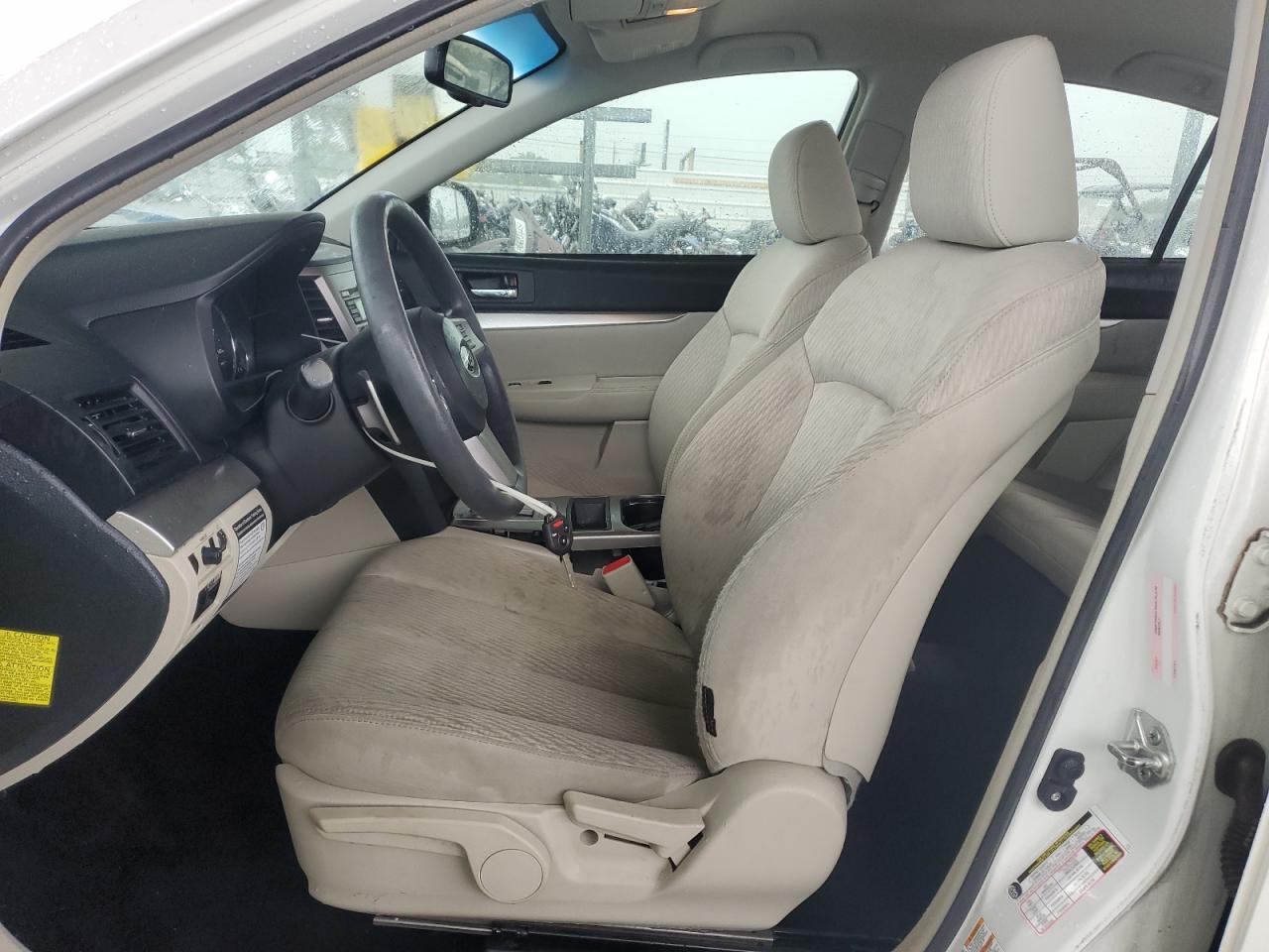 2010 Subaru Legacy 2.5I - Image 7