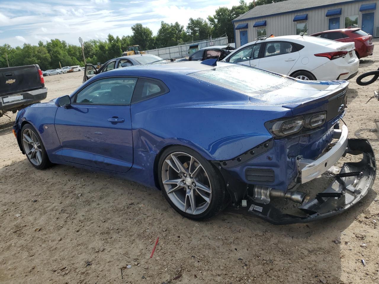 2019 Chevrolet Camaro Ls - Фото 2