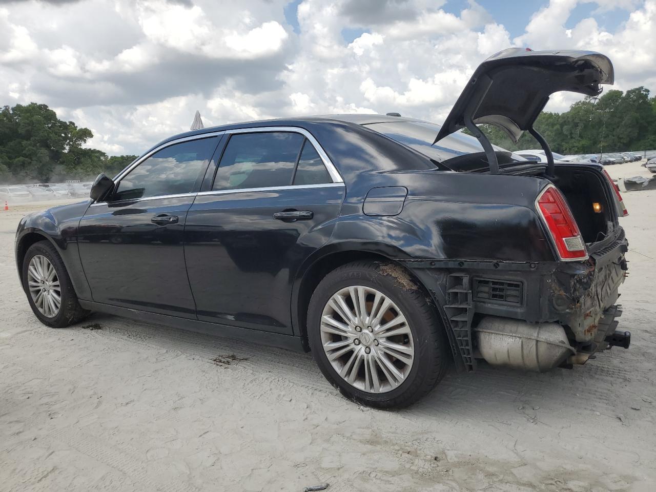 2014 Chrysler 300 - Фото 2