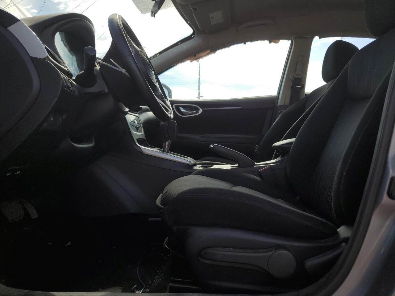 2019 Nissan Sentra S - Фото 7