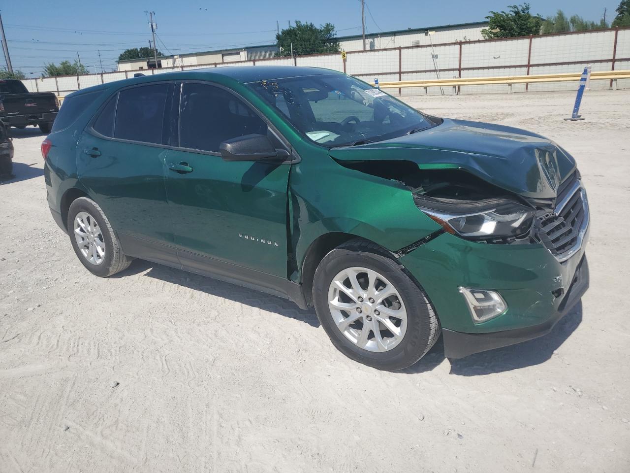 2018 Chevrolet Equinox Ls - Фото 4