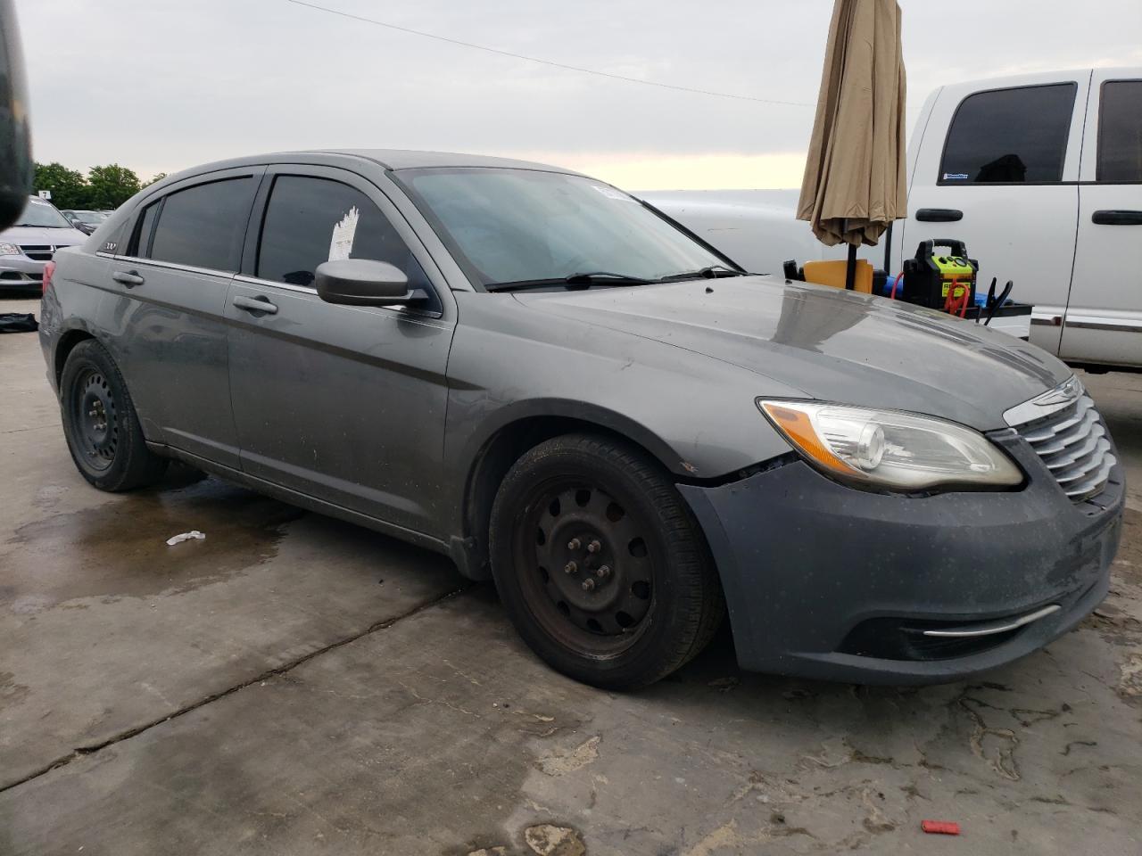 2013 Chrysler 200 Lx - Фото 4
